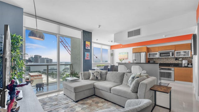 1 of 23 - 244 Biscayne Blvd 1508, Miami, FL