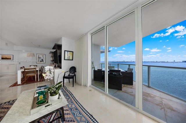5 of 44 - 665 Ne 25th St 1201, Miami, FL