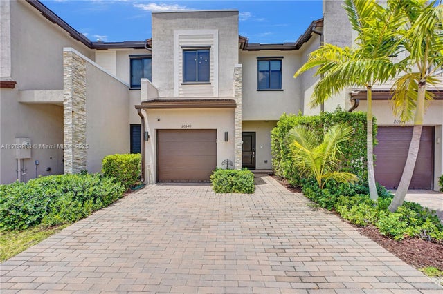 2 of 85 - 20540 Ne 5th Pl, Miami, FL