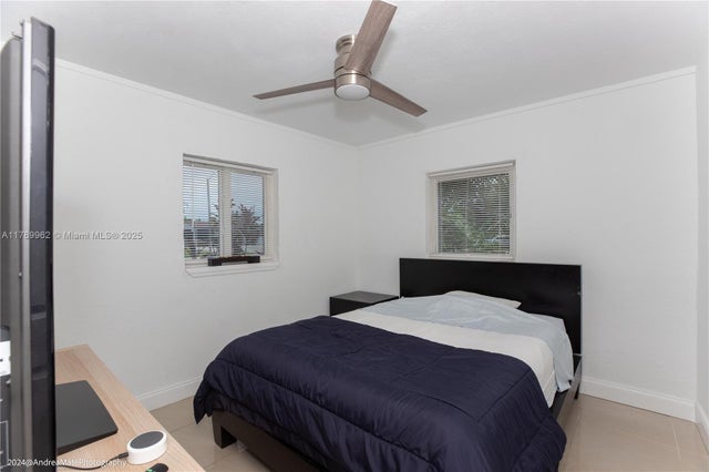 5 of 9 - 5901 Ne 4th Ave, Oakland Park, FL