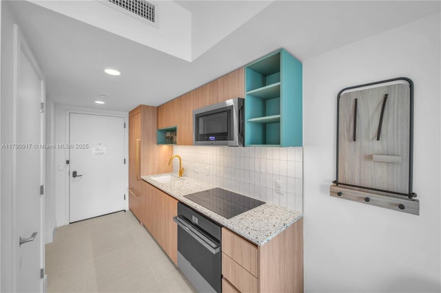 4 of 23 - 601 Ne 1 Ave 2507, Miami, FL