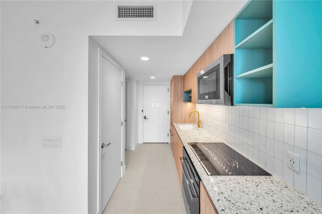5 of 23 - 601 Ne 1 Ave 2507, Miami, FL