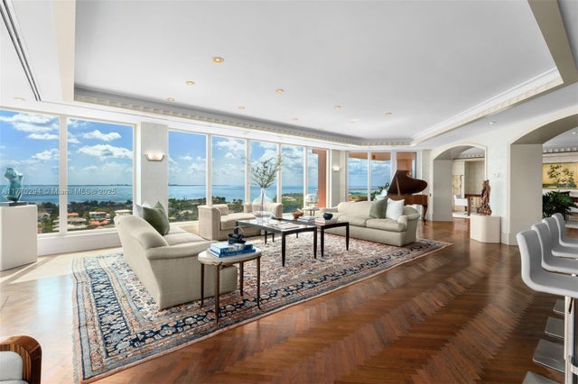 1 of 24 - 10 Edgewater Dr 16k, Coral Gables, FL