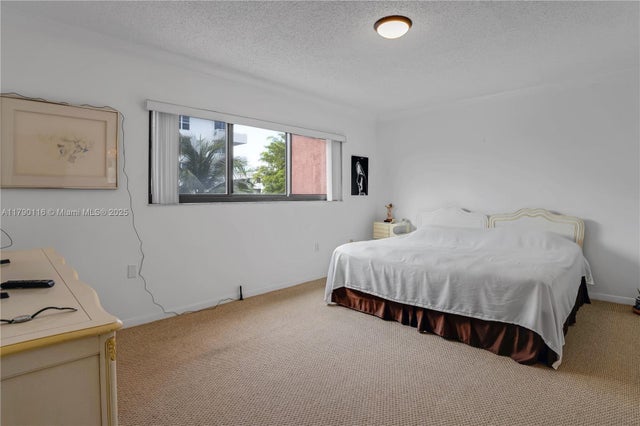 5 of 73 - 7801 Abbott Ave 302, Miami Beach, FL