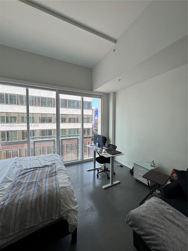 4 of 22 - 253 Ne 2nd St 324, Miami, FL