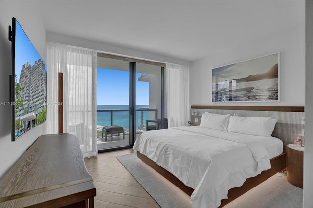 5 of 15 - 2201 Collins Ave 1215, Miami Beach, FL
