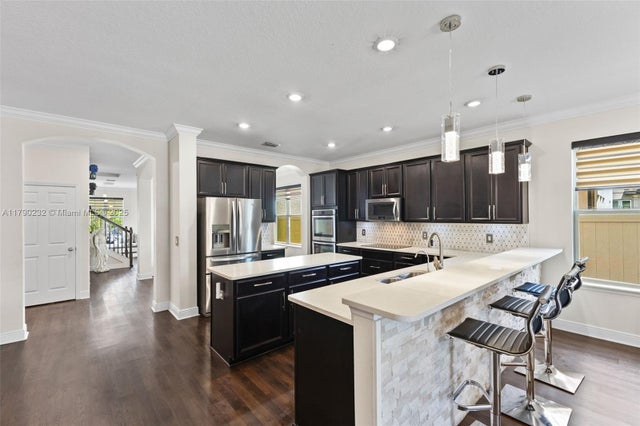 2 of 51 - 3138 Twin Shore Lane, Orlando, FL