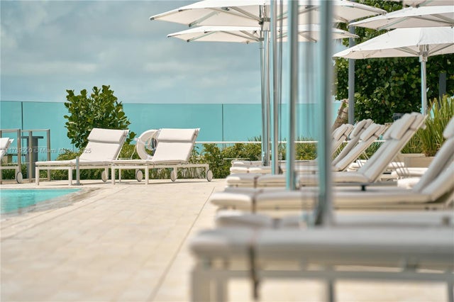 4 of 10 - 300 Biscayne Blvd Way 1102, Miami, FL