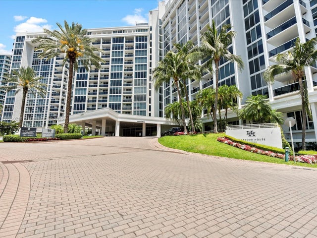 10275 Collins Ave 529, Bal Harbour
