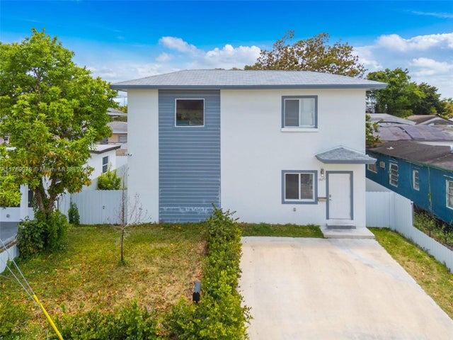 1 of 15 - 1426 Nw 74th St, Miami, FL