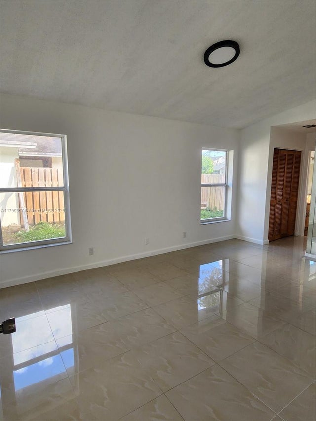 4 of 19 - 9711 Sw 57th St, Cooper City, FL