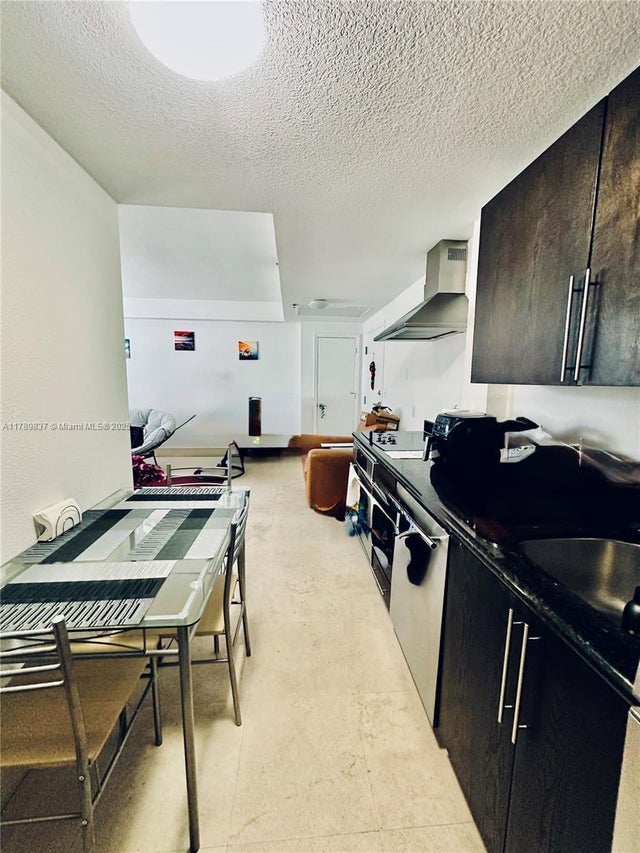 2 of 27 - 1300 Pennsylvania Ave 109, Miami Beach, FL