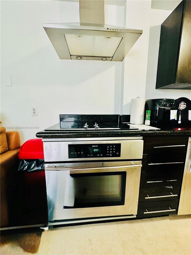 4 of 27 - 1300 Pennsylvania Ave 109, Miami Beach, FL