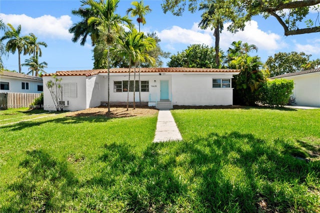 3 of 21 - 10635 Ne 11 Ct, Miami Shores, FL