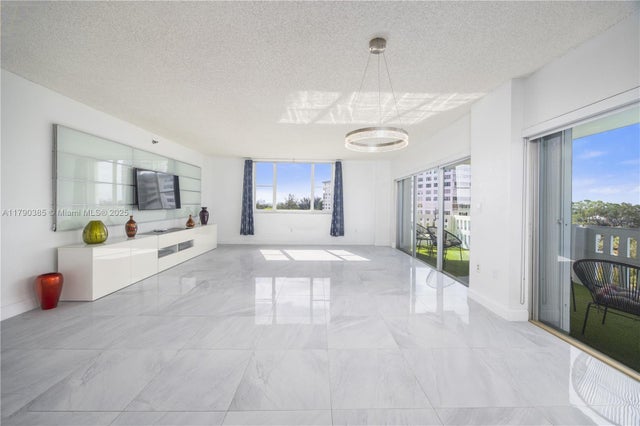 2 of 48 - 4001 Hillcrest Dr 601, Hollywood, FL