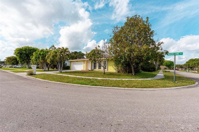 2 of 20 - 6351 Moonstone Way, Delray Beach, FL
