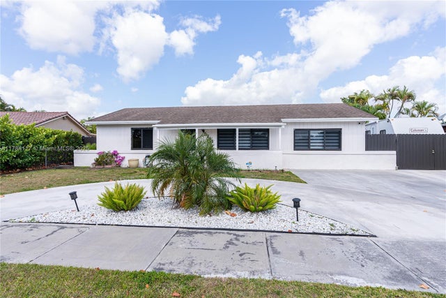 2 of 23 - 5244 Sw 134th Ct, Miami, FL