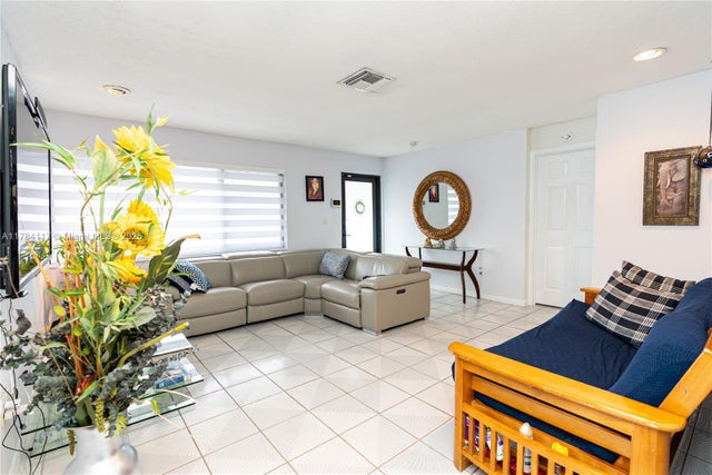 4 of 23 - 5244 Sw 134th Ct, Miami, FL