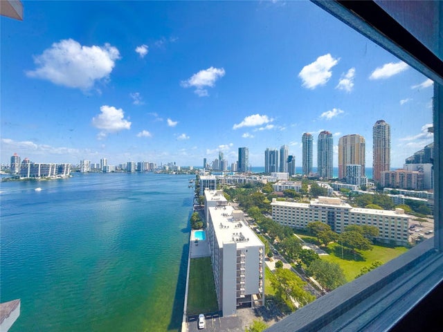 5 of 31 - 251 174th St 2219, Sunny Isles Beach, FL