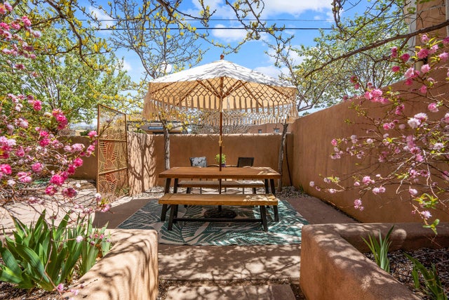 994 Old Pecos Trail, Santa Fe