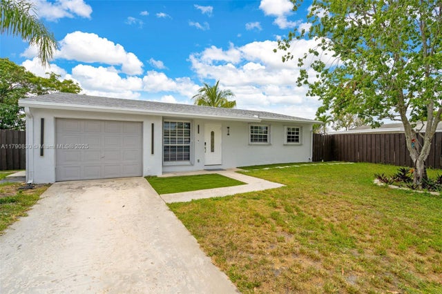 3 of 40 - 181 Sw 76th Ter, Margate, FL