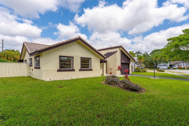 3 of 37 - 9130 Sw 101st Ave, Miami, FL