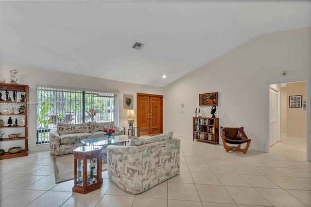 5 of 34 - 16745 Sw 74th Ct, Palmetto Bay, FL