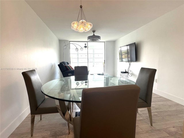 2 of 30 - 8300 Sunrise Lakes Blvd 208, Sunrise, FL