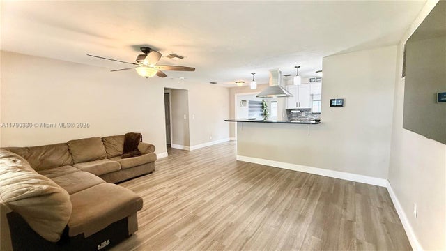 3 of 27 - 5107 Sw 92nd Ave, Cooper City, FL