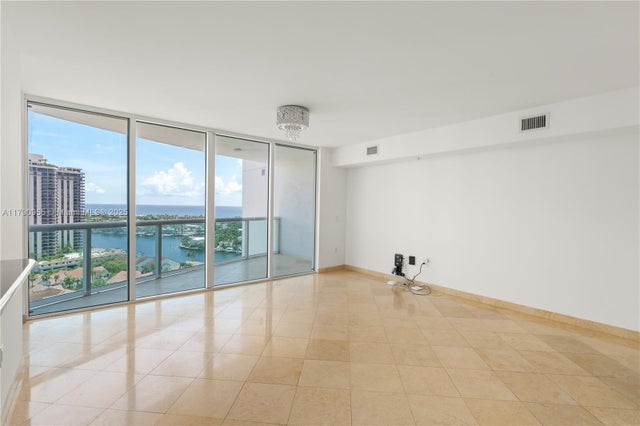 3 of 36 - N/A, Aventura, FL