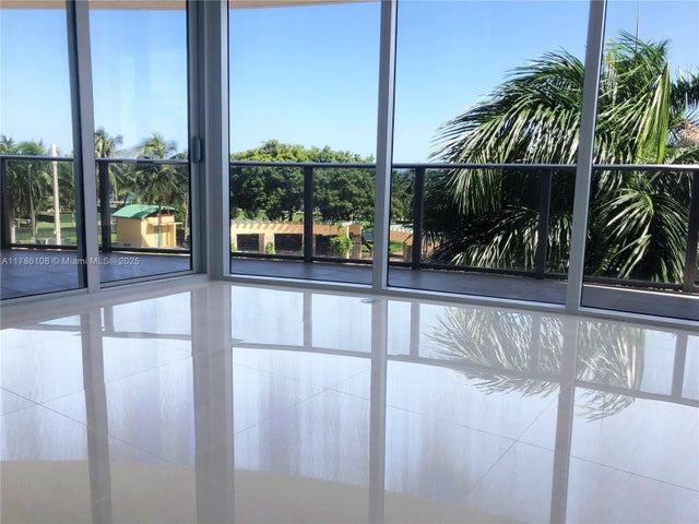 3 of 16 - 488 Ne 18th St 215, Miami, FL