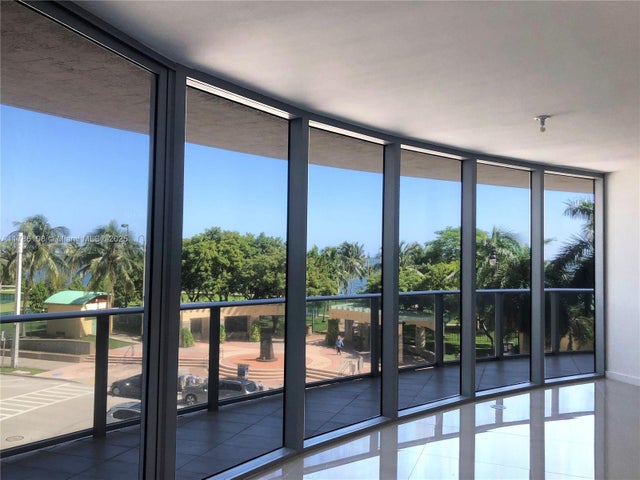 4 of 16 - 488 Ne 18th St 215, Miami, FL
