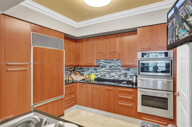 5 of 47 - 3101 S Ocean Dr 1003, Hollywood, FL