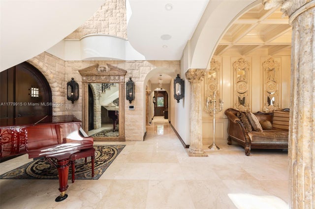 4 of 44 - 6016 Leonardo St, Coral Gables, FL
