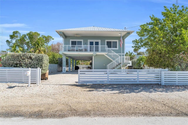 1 of 49 - 16 N Channel Dr, Key Largo, FL
