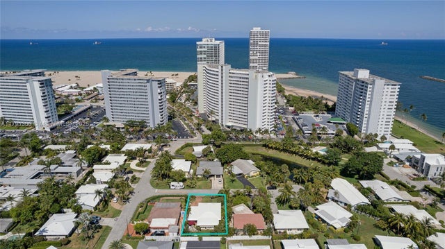 3 of 35 - 2005 Se 26th Ter, Fort Lauderdale, FL