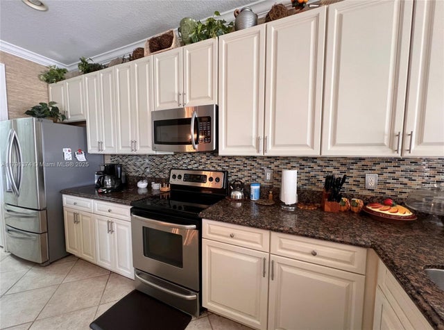 3 of 46 - 113 Bella Vista Way, Royal Palm Beach, FL