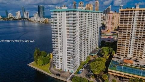 3 of 18 - 301 174th St 1105, Sunny Isles Beach, FL