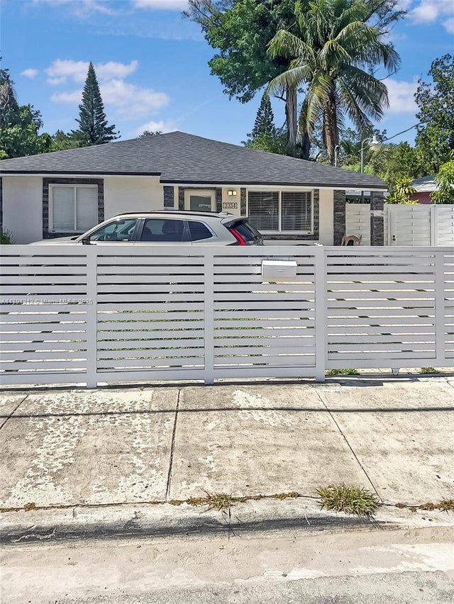 5 of 31 - 3354 Nw 50th St, Miami, FL