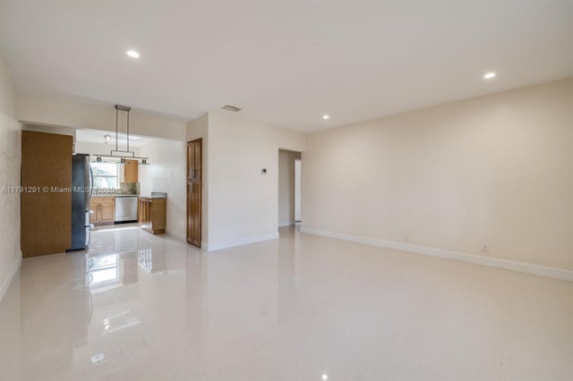 5 of 33 - 2600 S Ocean Dr S314, Hollywood, FL