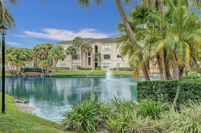 4 of 6 - 2986 S University Dr 8201, Davie, FL