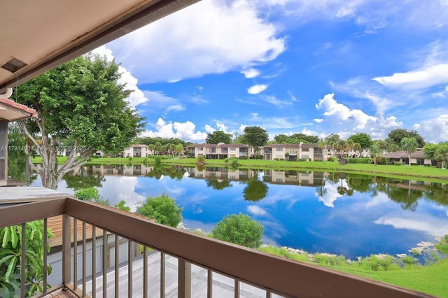 1 of 18 - 21338 Juego Cir 11c, Boca Raton, FL
