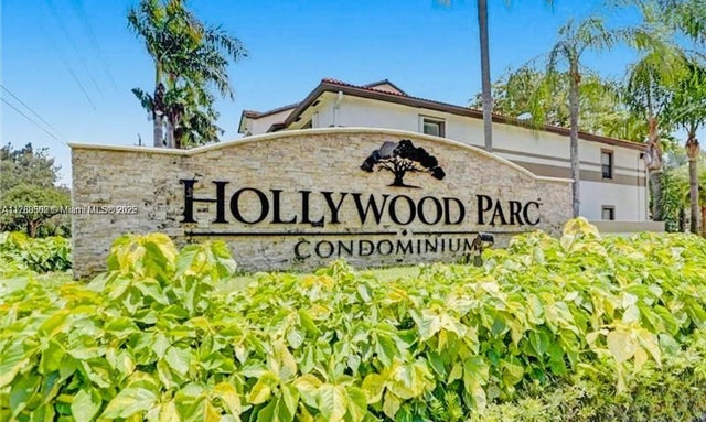 1 of 30 - 550 S Park Rd 36-8, Hollywood, FL