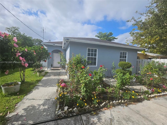 1 of 63 - 3028 Nw 95th St, Miami, FL