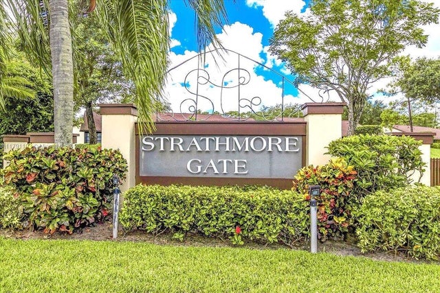 1 of 30 - 120 Roselle Ct, Royal Palm Beach, FL