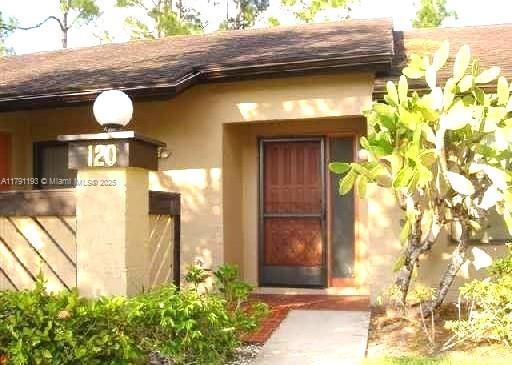 3 of 30 - 120 Roselle Ct, Royal Palm Beach, FL