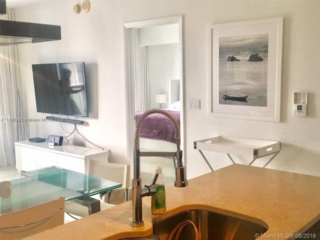 3 of 8 - 485 Brickell Ave 1903, Miami, FL