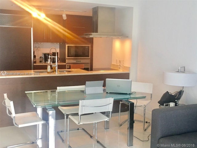 4 of 8 - 485 Brickell Ave 1903, Miami, FL