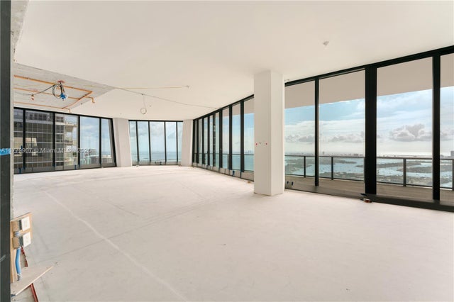 4 of 25 - 1000 Biscayne Blvd 5801, Miami, FL