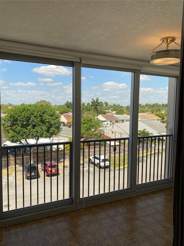 3 of 15 - 9411 Sw 4th St 404, Miami, FL